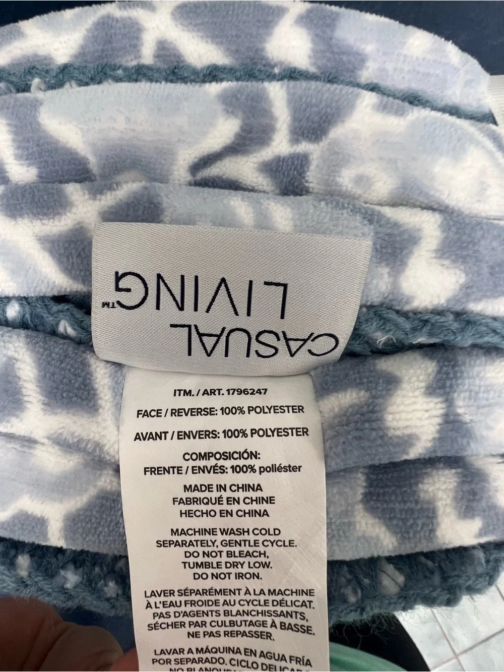 Casual Living Reversible Luxe Plush Throw